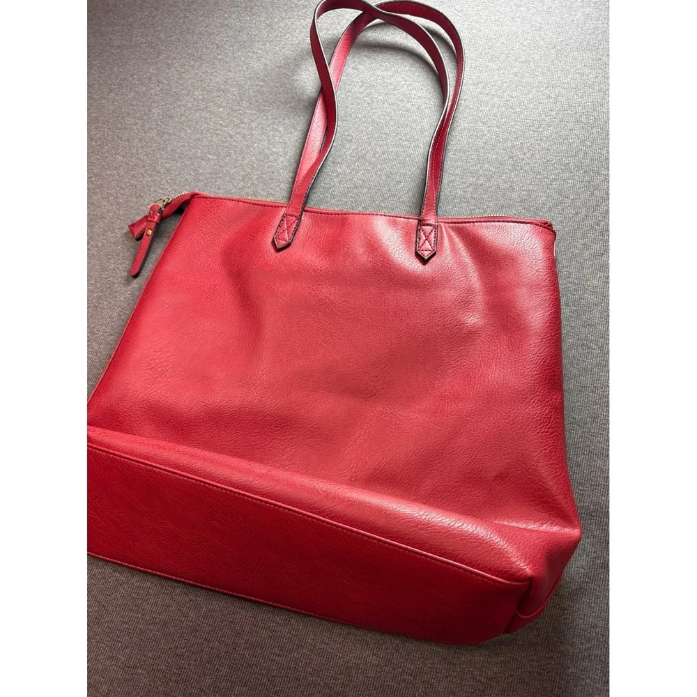 Mathew + Julian Red Faux‎ Leather Tote Shoulder Bag Gold Hardware Chevron Lining